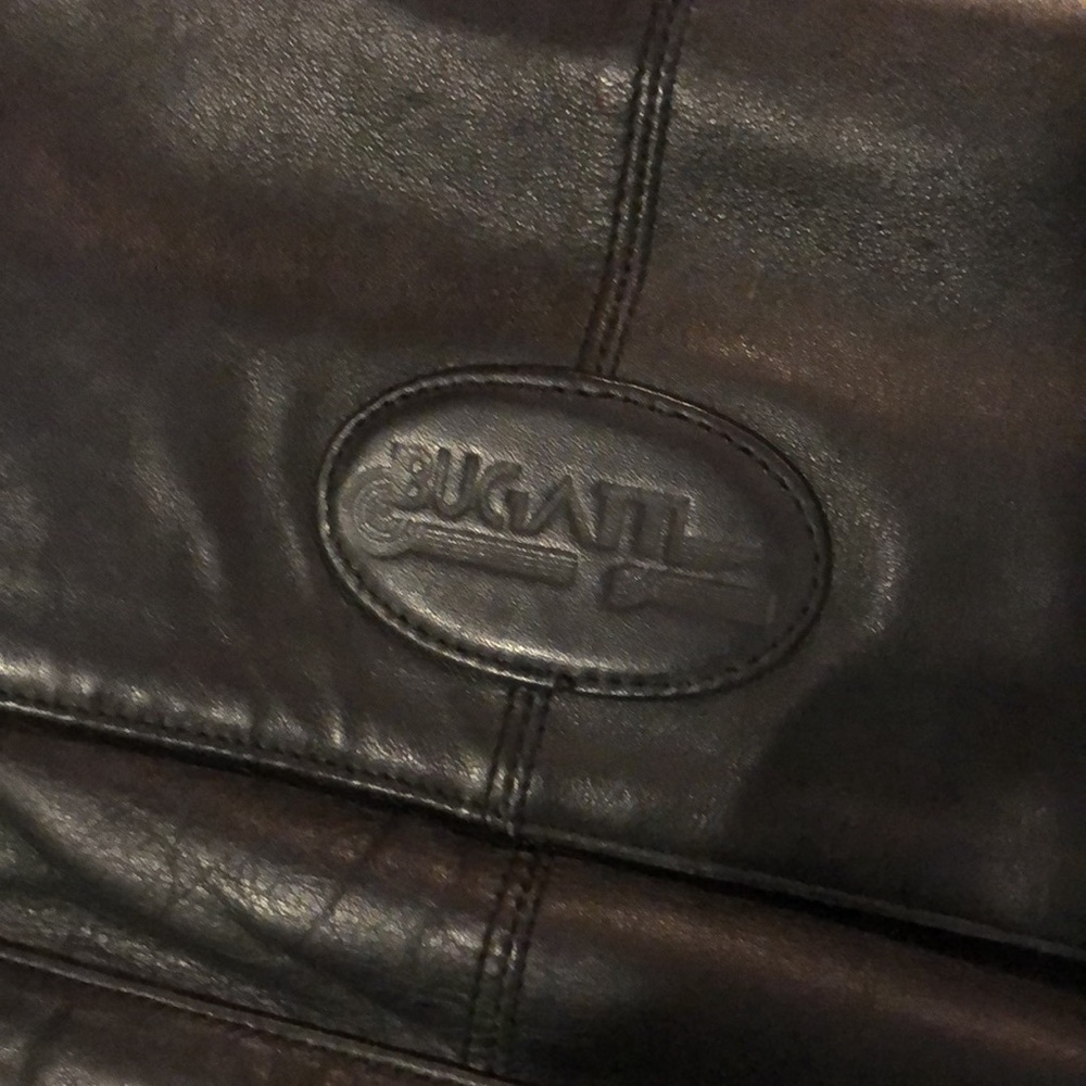 Beautiful Bugatti leather handbag for men and women